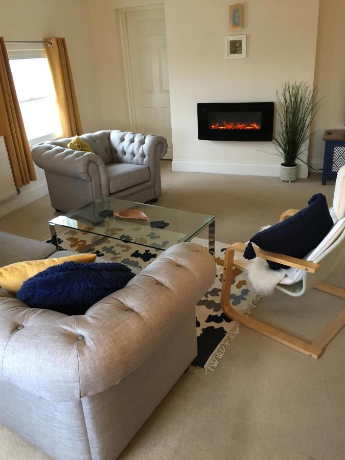 Cosy Apartments At Peel House 特伦特河畔伯顿 外观 照片