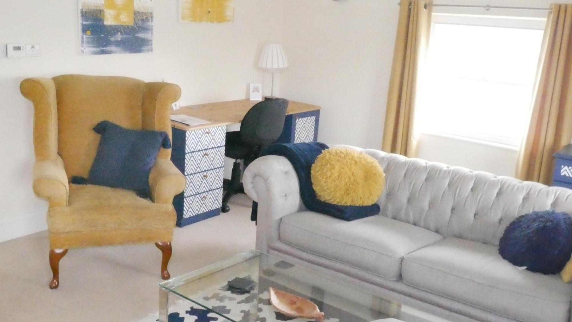 Cosy Apartments At Peel House 特伦特河畔伯顿 外观 照片