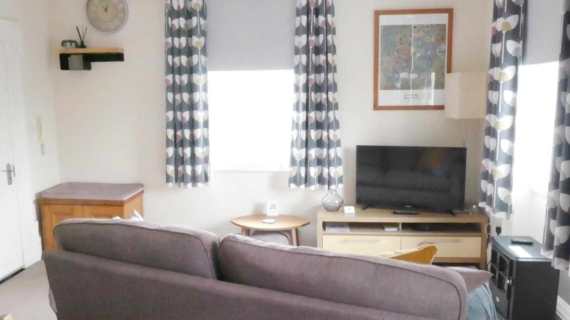 Cosy Apartments At Peel House 特伦特河畔伯顿 外观 照片