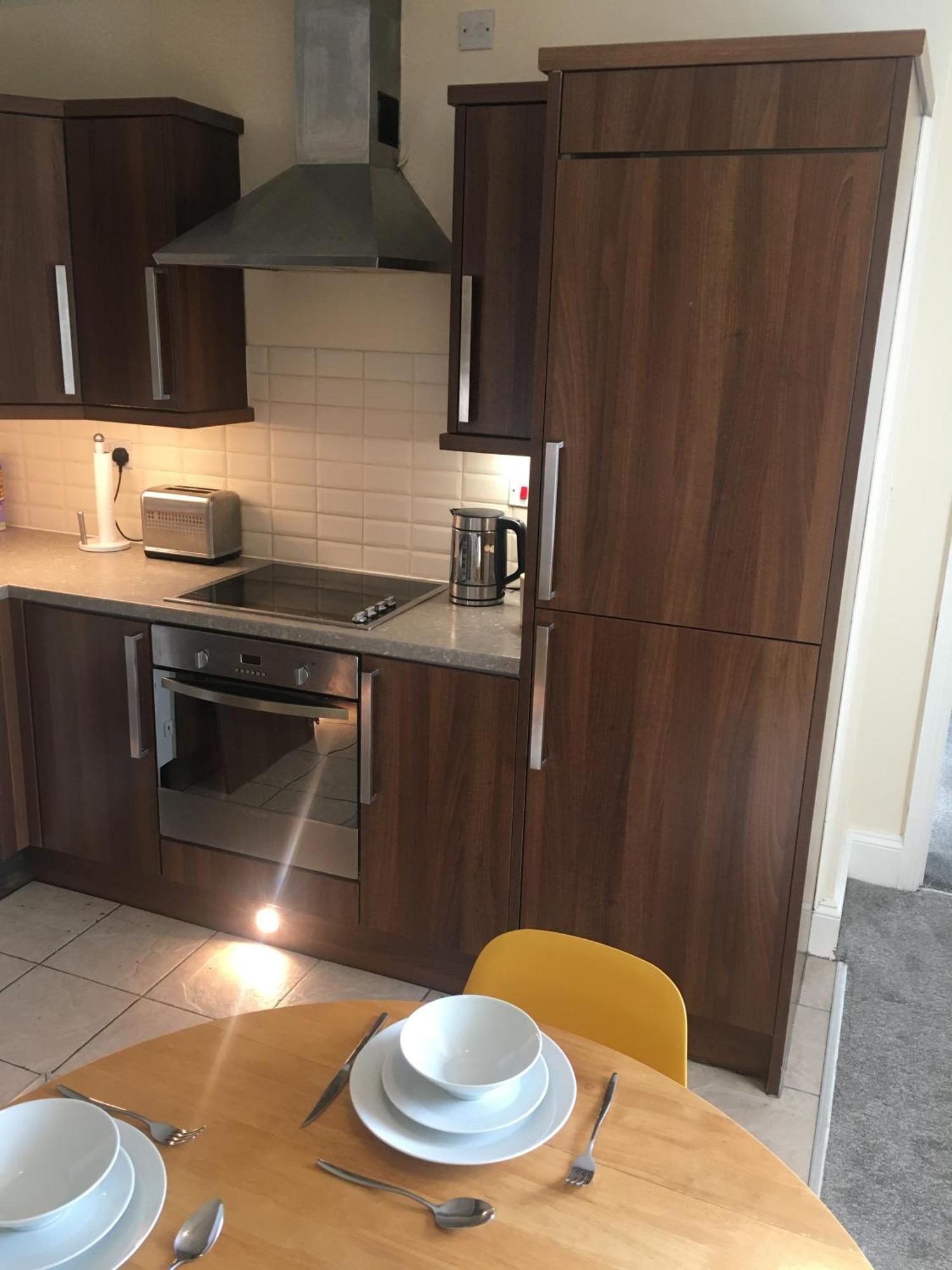 Cosy Apartments At Peel House 特伦特河畔伯顿 外观 照片
